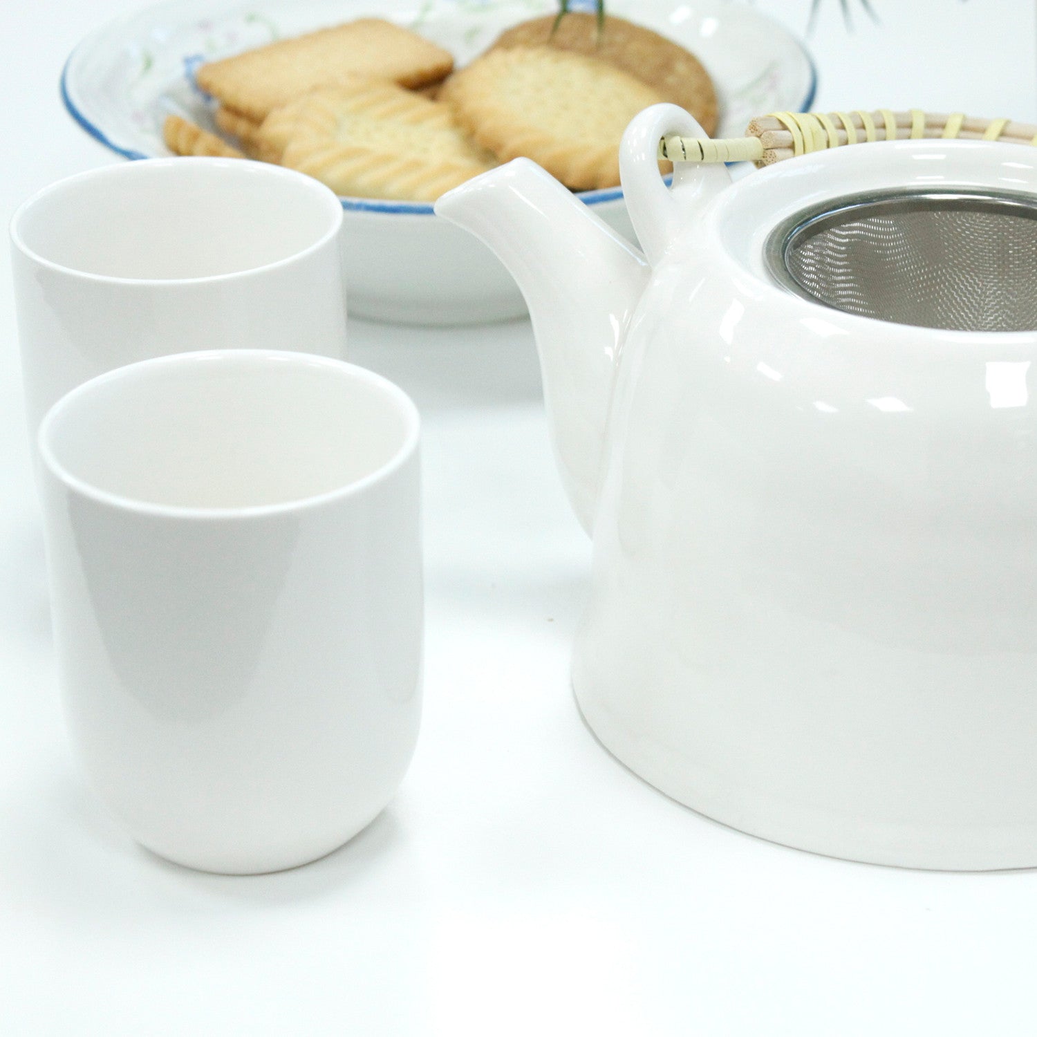 Classic White Porcelain 7 Piece Tea Set